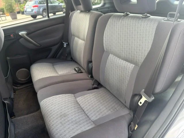Used 2004 Gray Toyota Base image 17