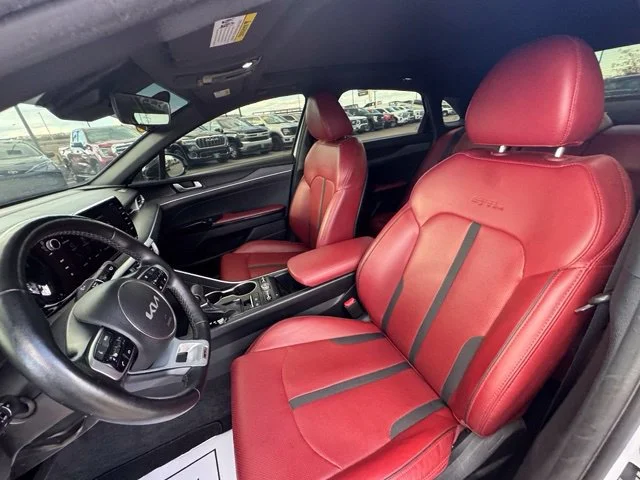 Used 2023 White Kia GT-Line image 18