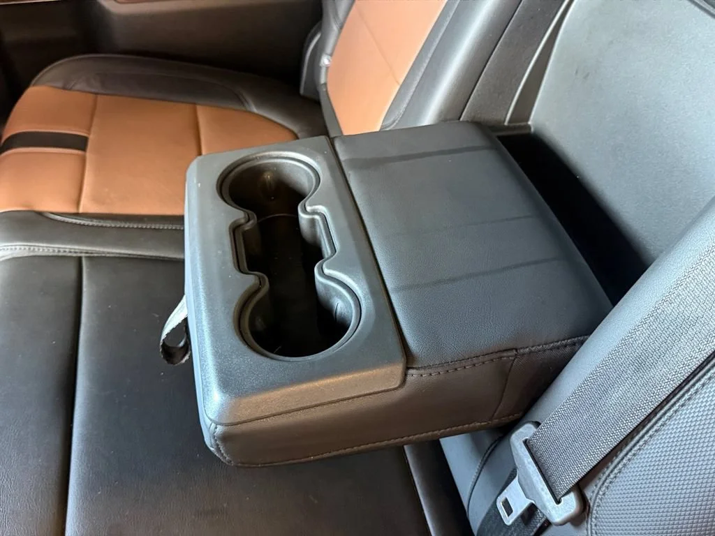 Used 2021 IRIDESCENT PEARL TRICOAT Chevrolet High Country image 27