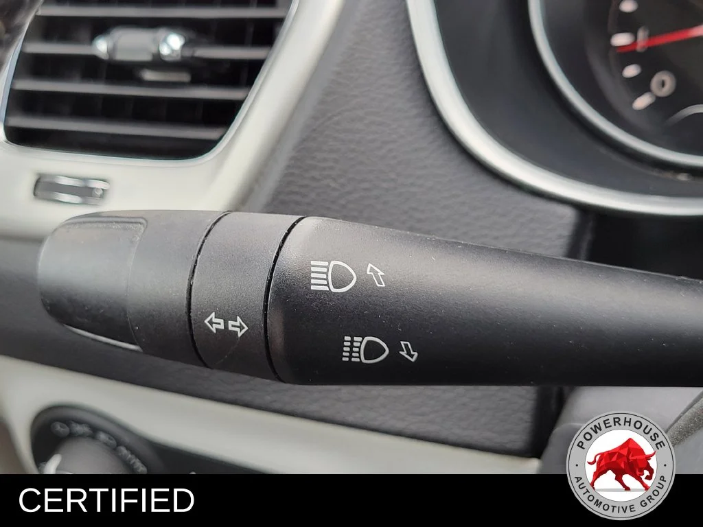 Used 2019 Gray Jeep Latitude image 28