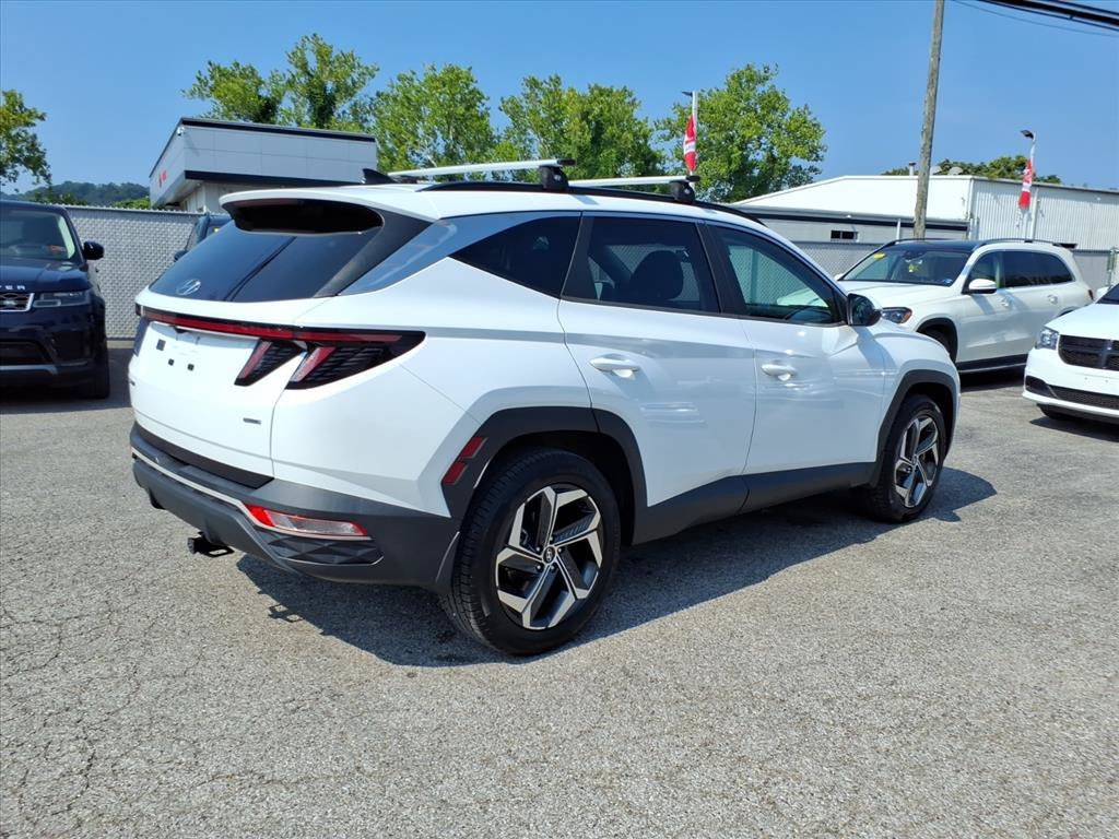 Used 2022 Quartz White Hyundai SEL image 3