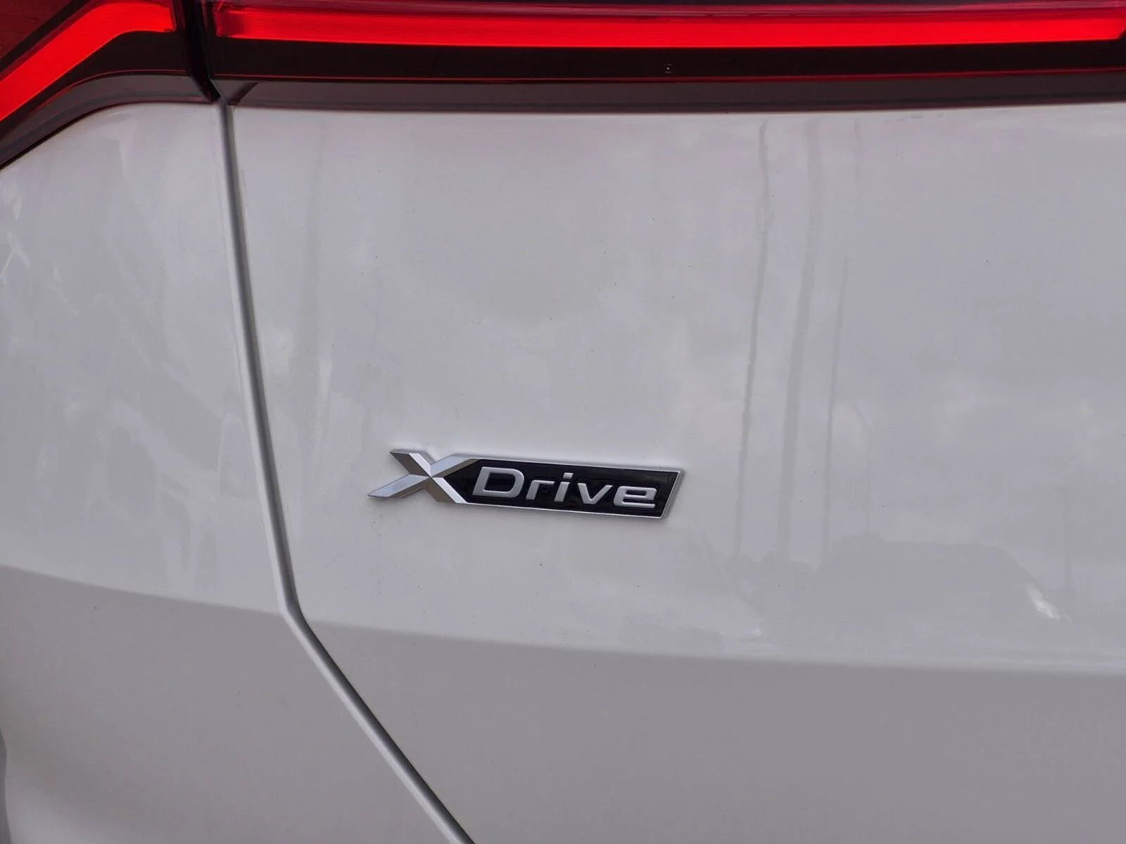Used 2026 Alpine White BMW 30 xDrive image 11