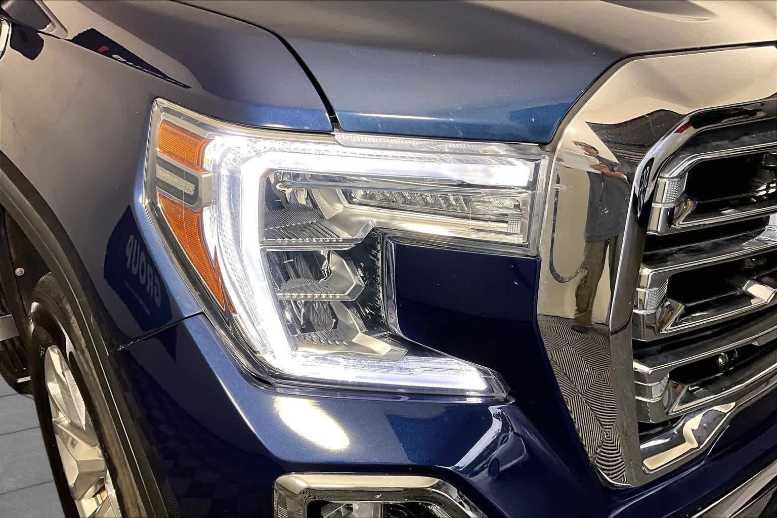 Used 2021 Pacific Blue Metallic GMC SLT image 26