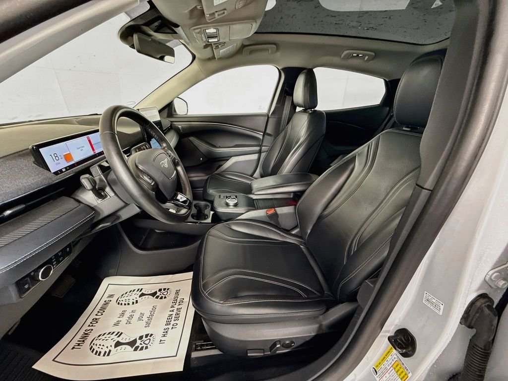 Used 2023 Space White Metallic Ford Premium image 2