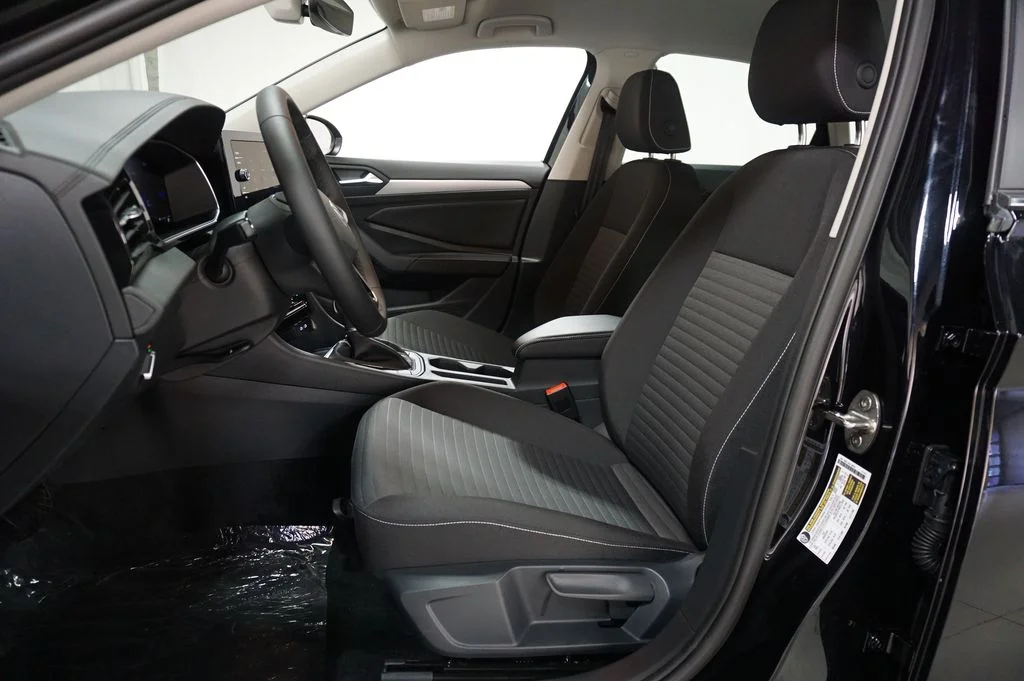 New 2026 Black Volkswagen 1.5T S image 10