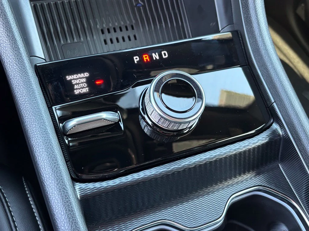 New 2027 Gray Jeep Laredo Altitude image 22