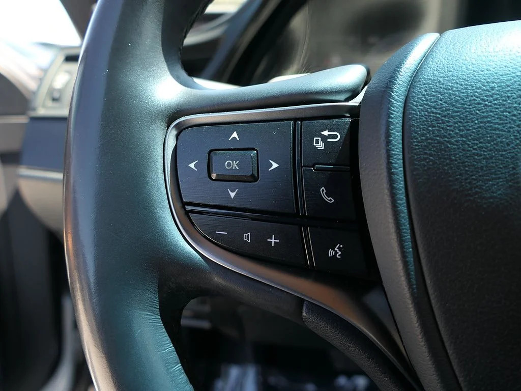 Used 2023 Silver Lexus 300h image 14