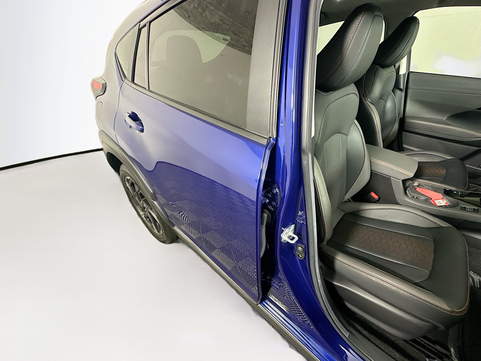 Used 2025 Sapphire Blue Pearl Subaru Limited image 28