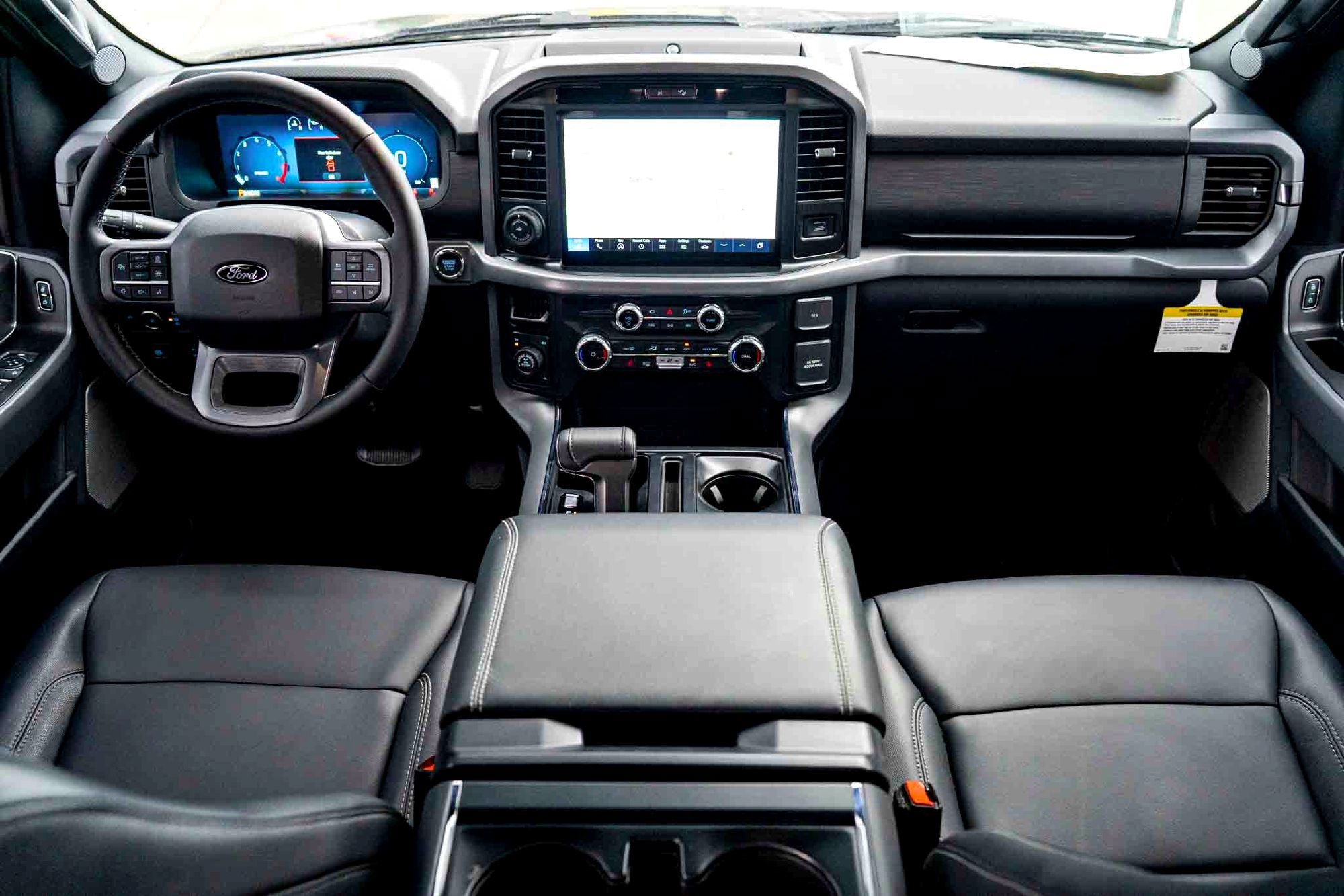New 2025 Agate Black Metallic Ford XLT image 20