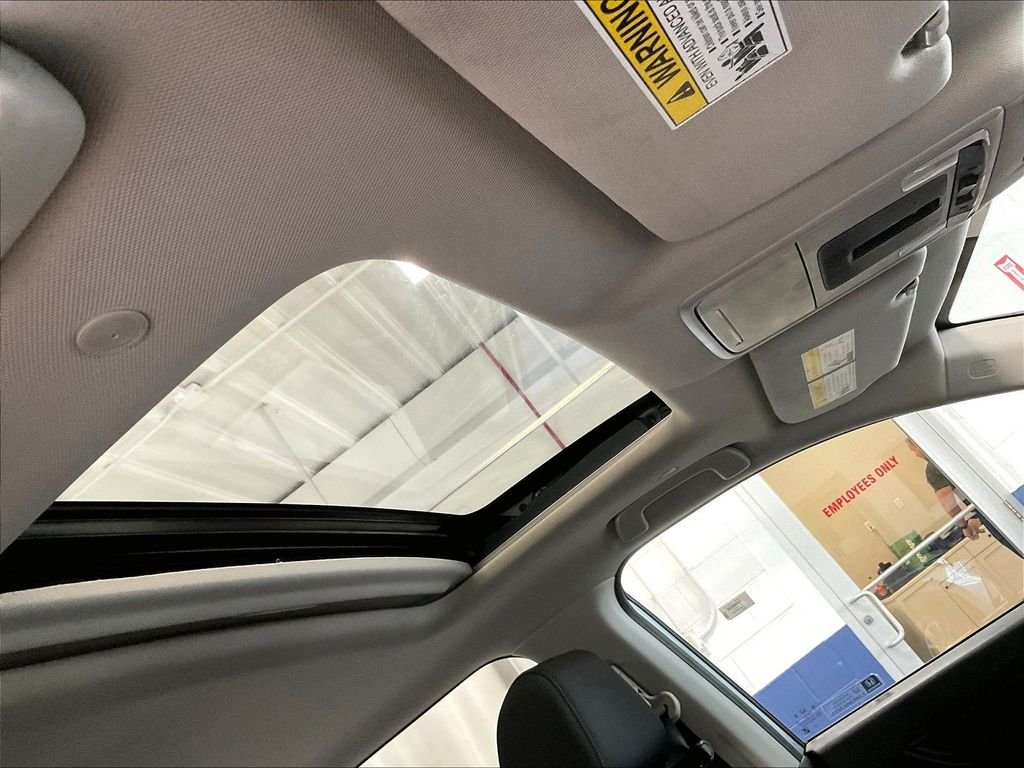 Used 2025 Silver Honda EX image 21