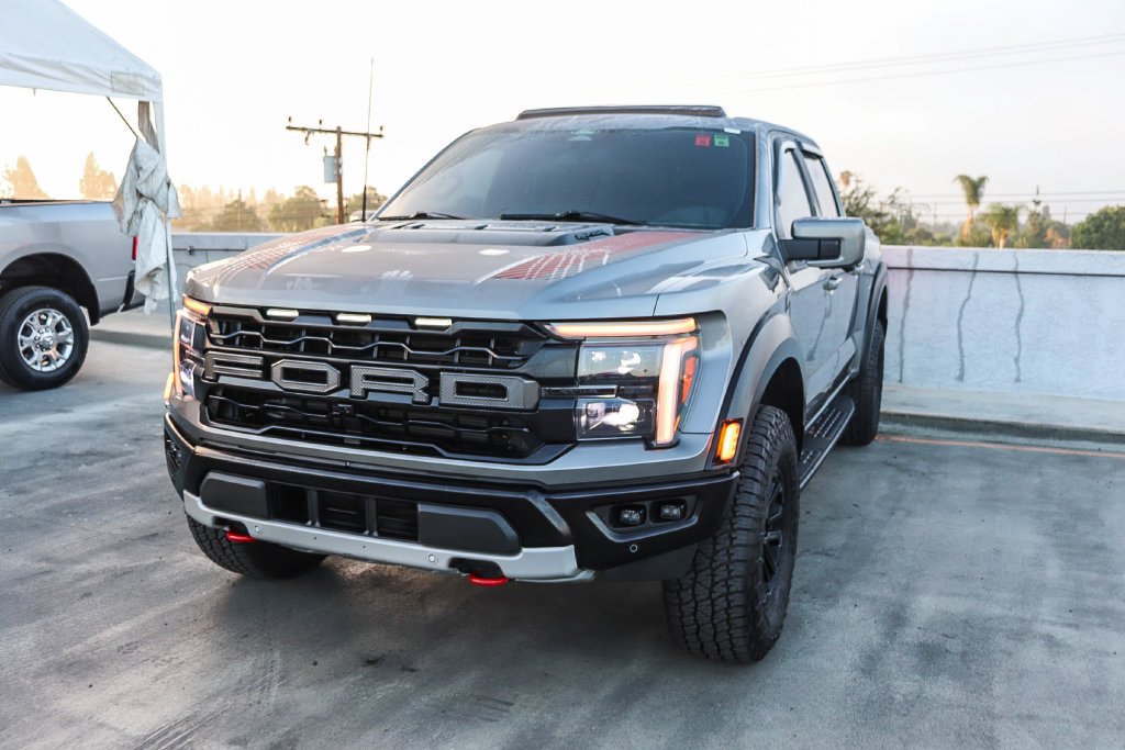 Used 2024 Gray Metallic Ford Raptor image 4