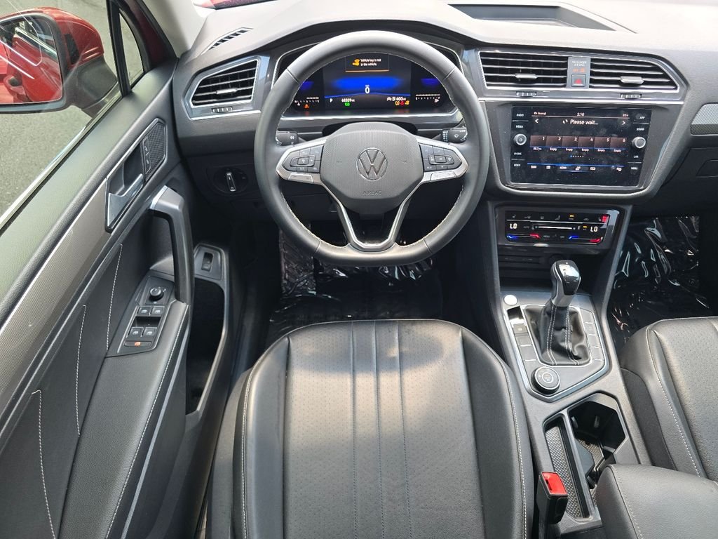 Used 2022 Red Volkswagen 2.0T SE image 33