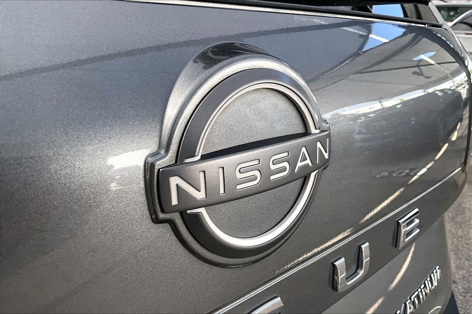 Used 2023 Gun Metallic Nissan Platinum image 10