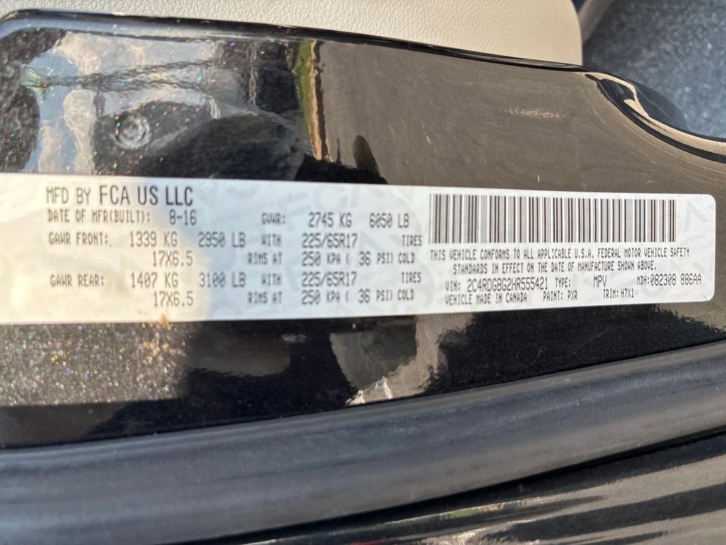 Used 2017 Black Dodge SE image 16