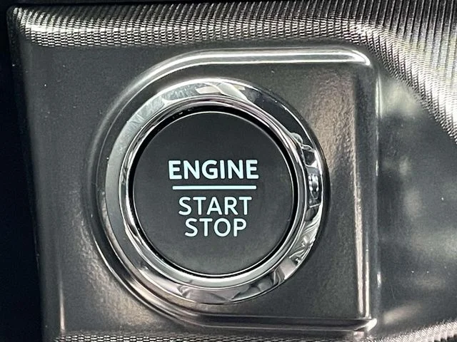 New 2026 Oxford White Ford Lariat® image 5
