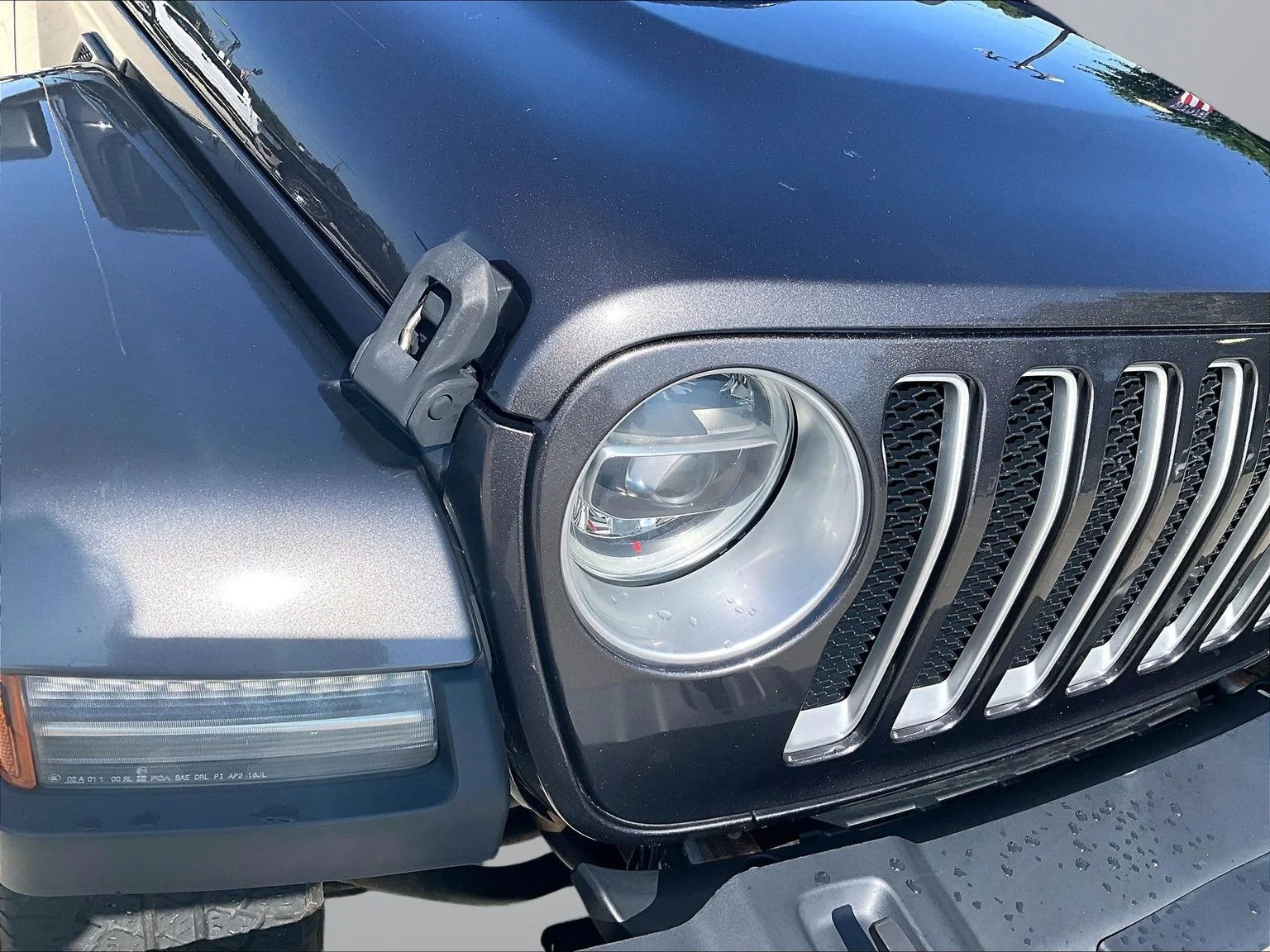 Used 2018 Gray Jeep Unlimited Sahara image 28