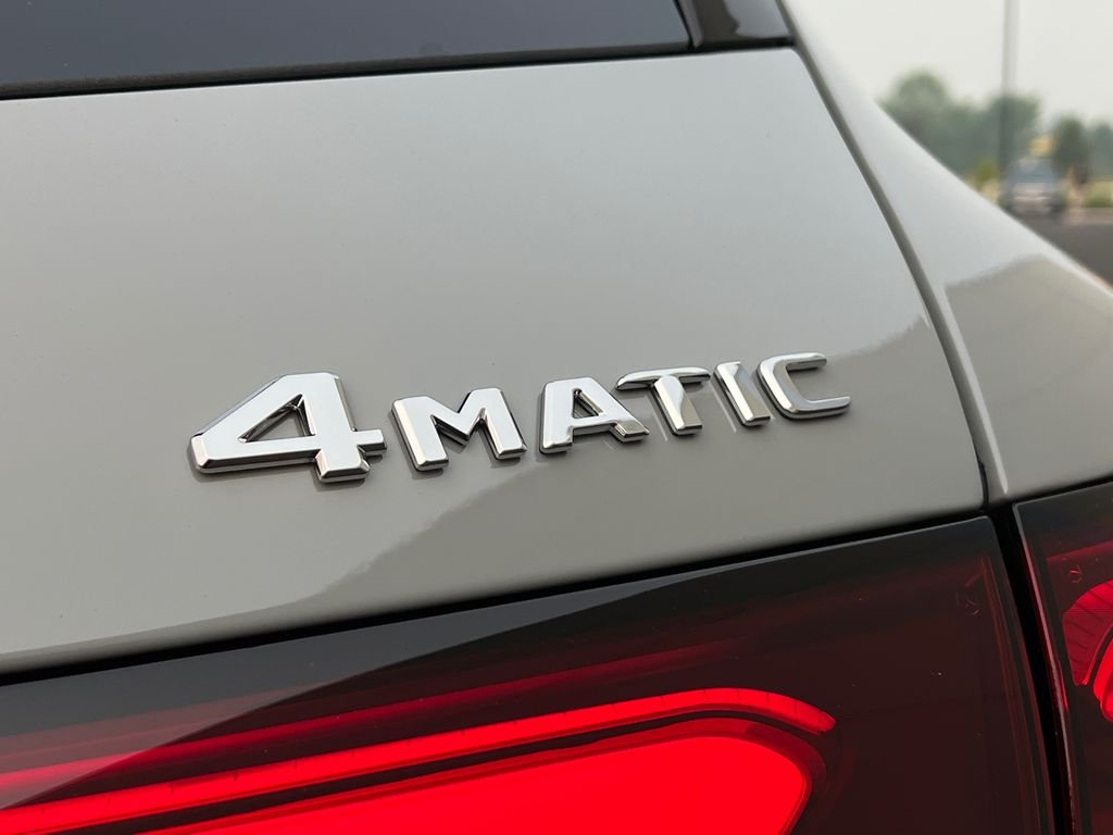 New 2026 MANUFAKTUR Alpine Grey Mercedes-Benz GLC 300 image 29