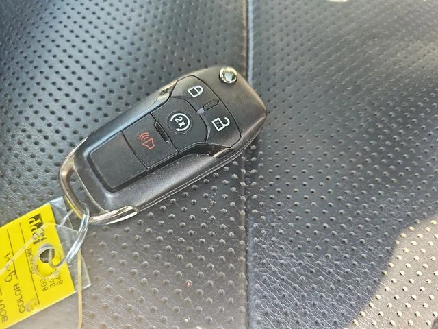Used 2018 Gray Ford XLT image 34