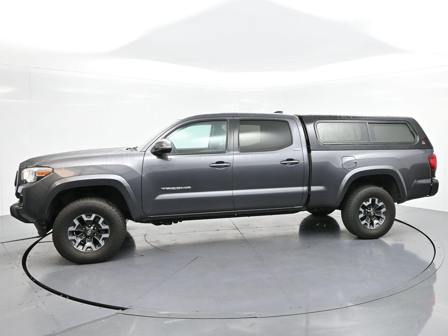 Used 2023 Magnetic Gray Metallic Toyota SR5 image 4