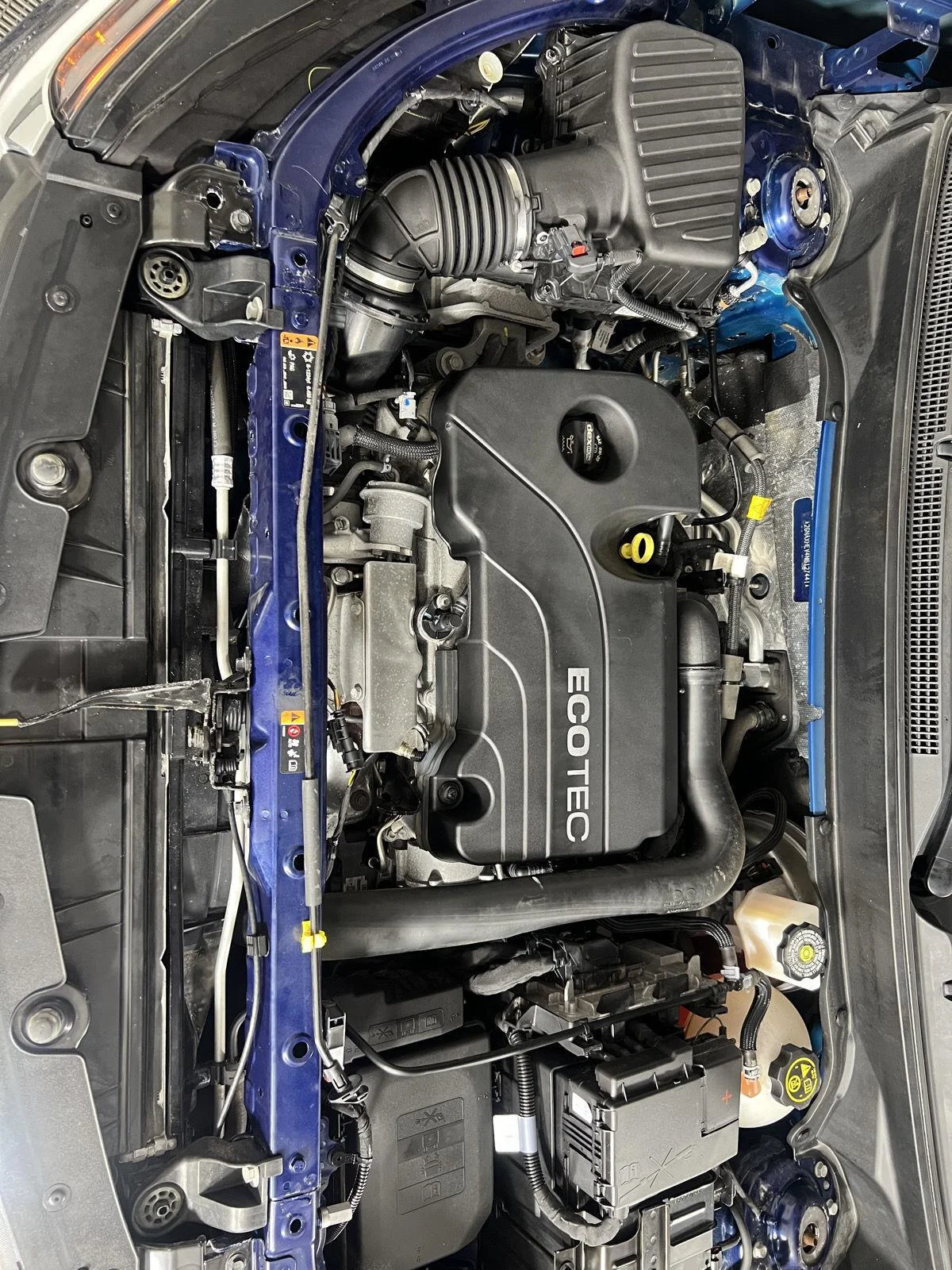 Used 2022 BLUE GLOW METALLIC Chevrolet LS image 10