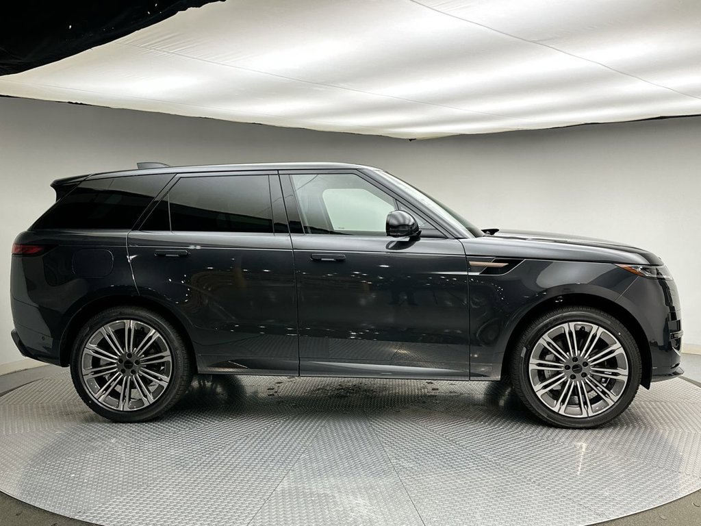 New 2027 Carpathian Grey Land Rover Dynamic SE image 4