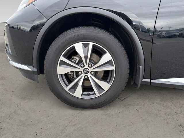 Used 2024  Nissan SV image 9
