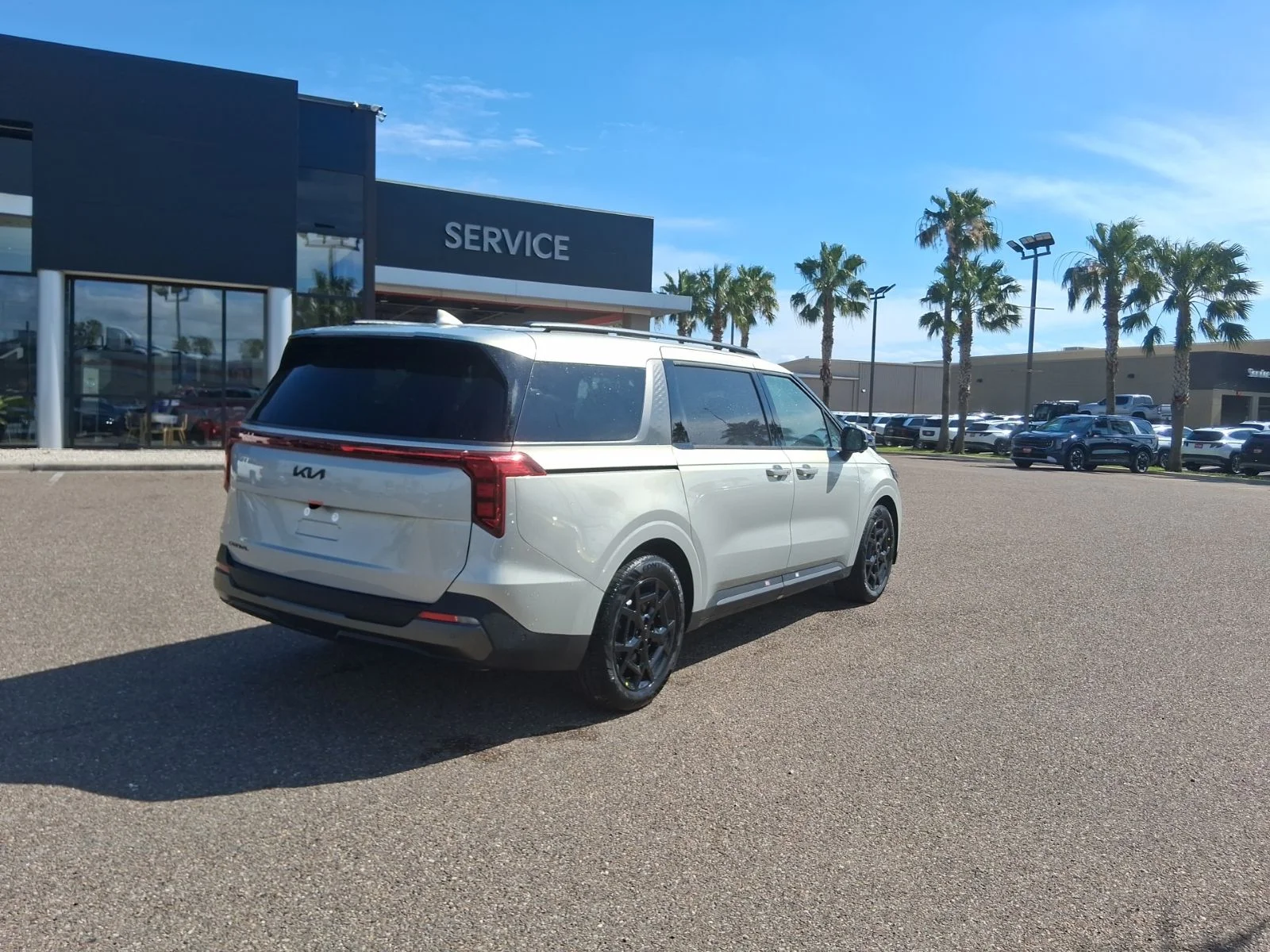 New 2026 White Kia SX image 4