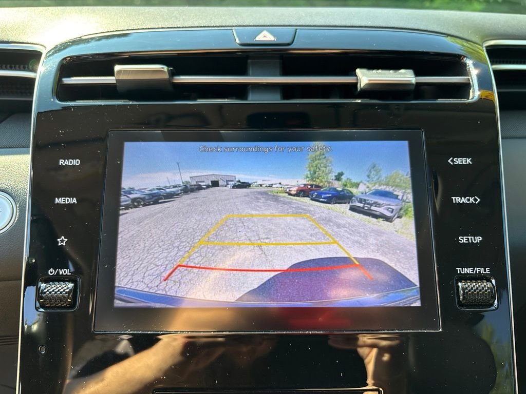 Used 2022 Gray Hyundai SEL image 25