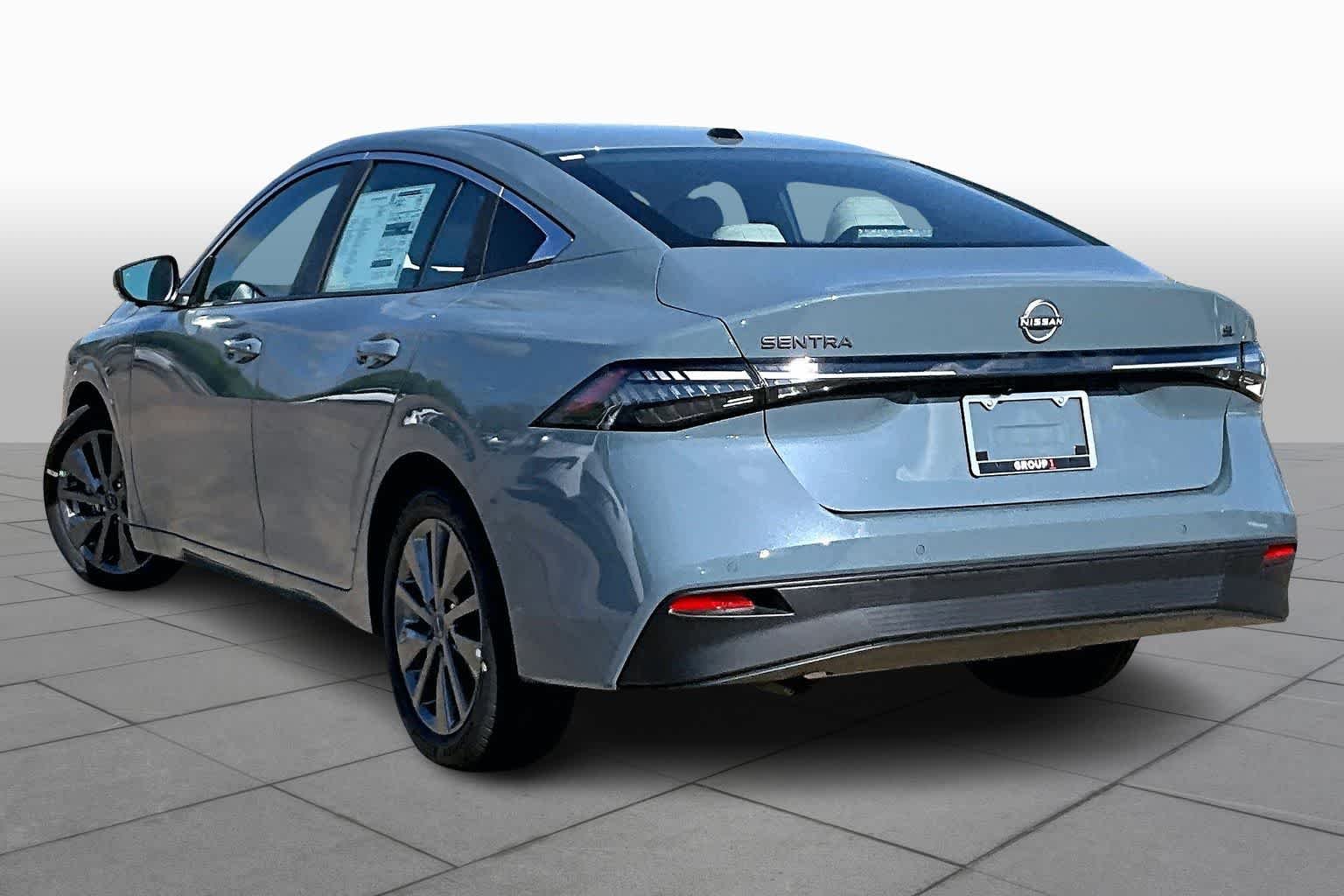 New 2026 Atlantic Gray Metallic Nissan SL image 7