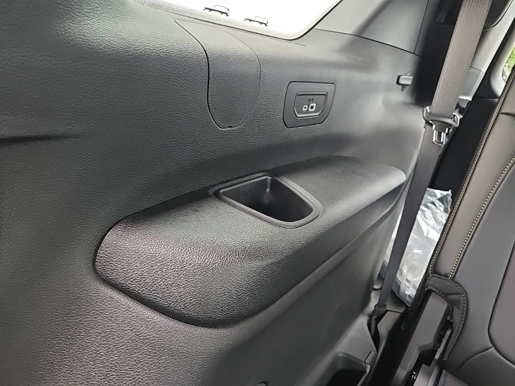 New 2026 Diamond Black Crystal Pearl-Coat Exterior Paint Jeep  image 95