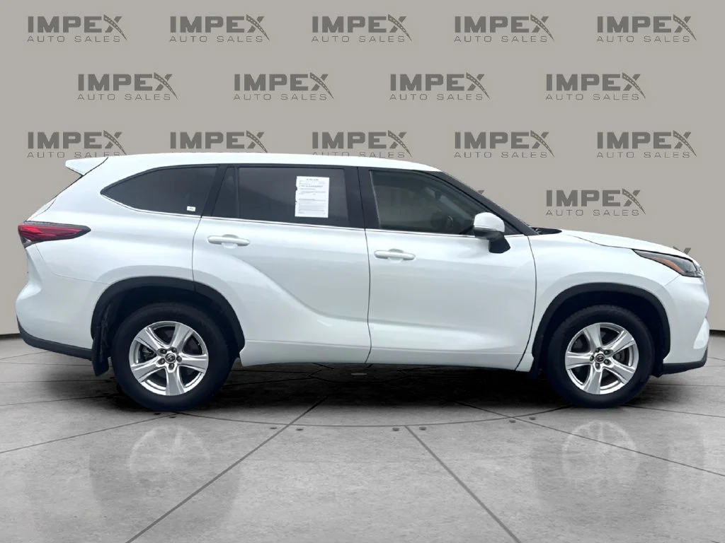 Used 2022 Beige Toyota LE image 6