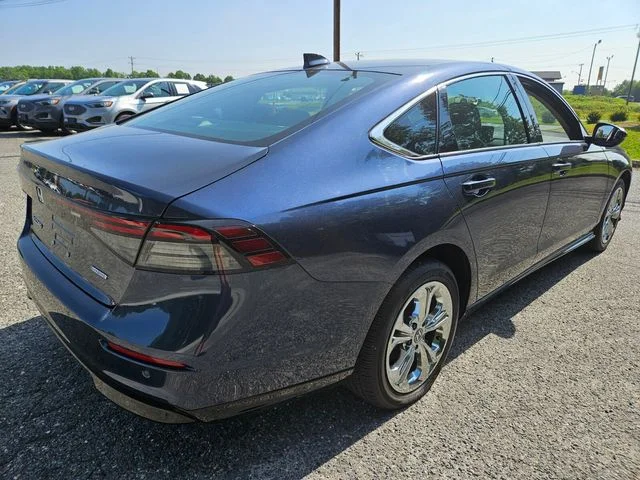 Used 2023 Blue Honda EX-L image 8