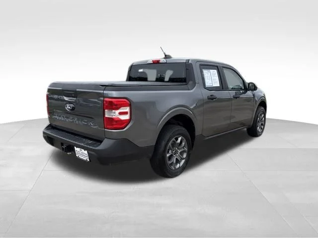 Used 2025 Gray Ford XLT image 6