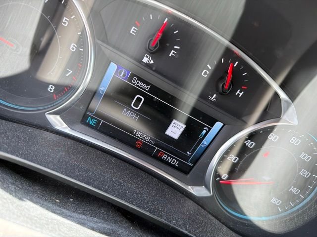 Used 2017 Arctic Blue Chevrolet LT image 3