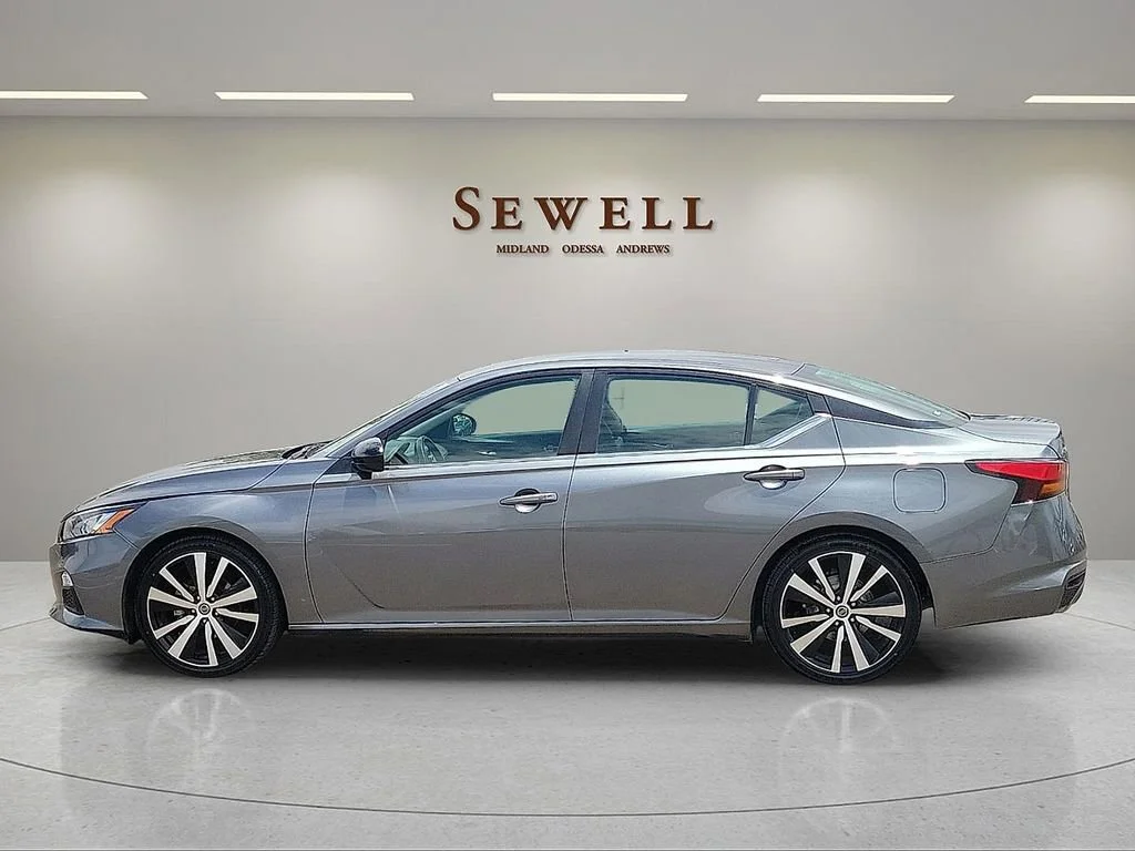 Used 2022 Nissan Altima SR with VIN 1N4BL4CV5NN320350 for sale in Midland, TX