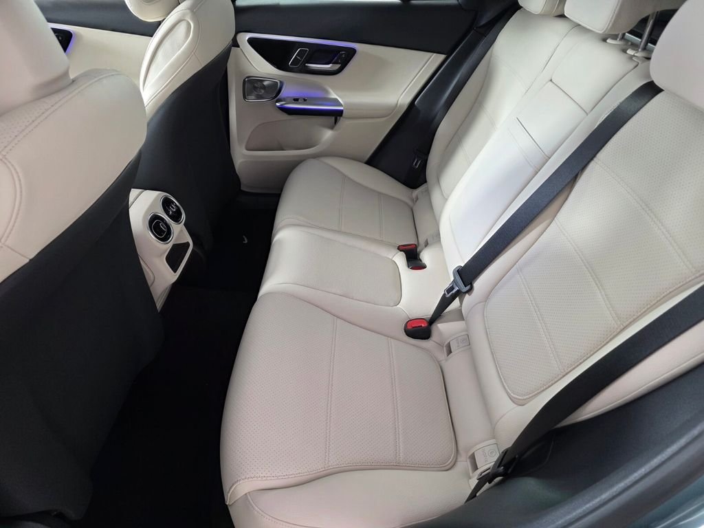 New 2027 Verde Silver Metallic Mercedes-Benz GLC 300 image 11
