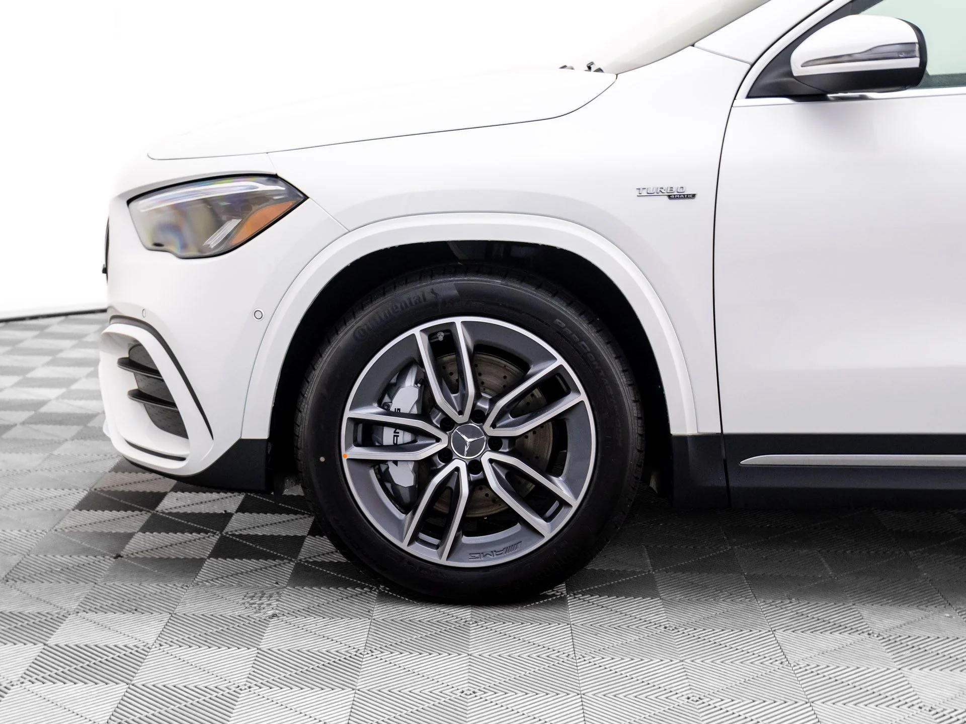 New 2026 White Mercedes-Benz GLA 35 AMG® image 35
