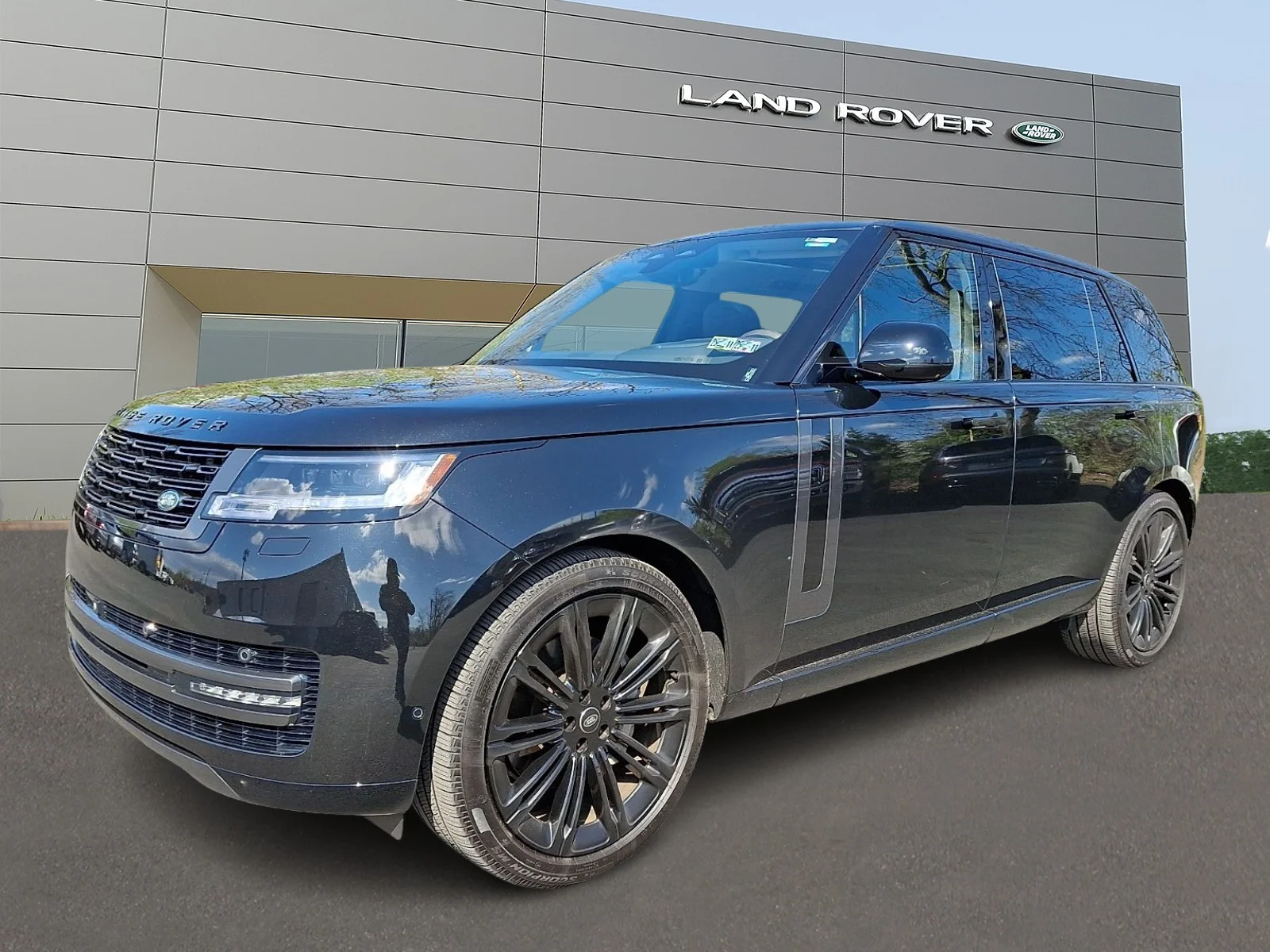 2025 Land Rover Range Rover 3.0 SE LWB 7's photo