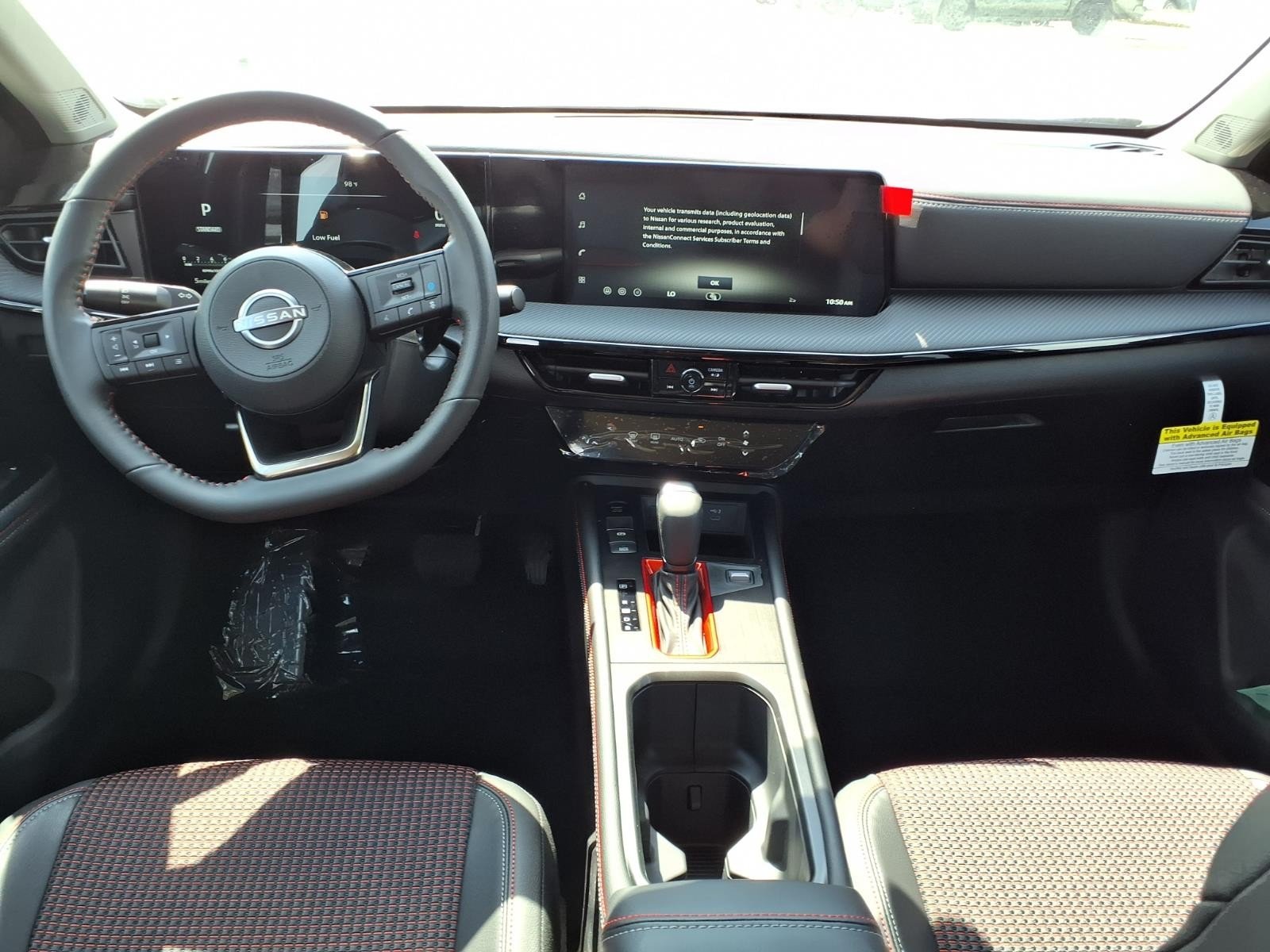 New 2026 Aspen White TriCoat / Super Black Two-tone Nissan SR image 11