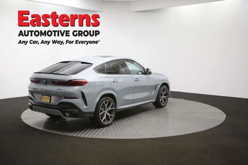 Used 2024 Gray BMW xDrive40i image 43