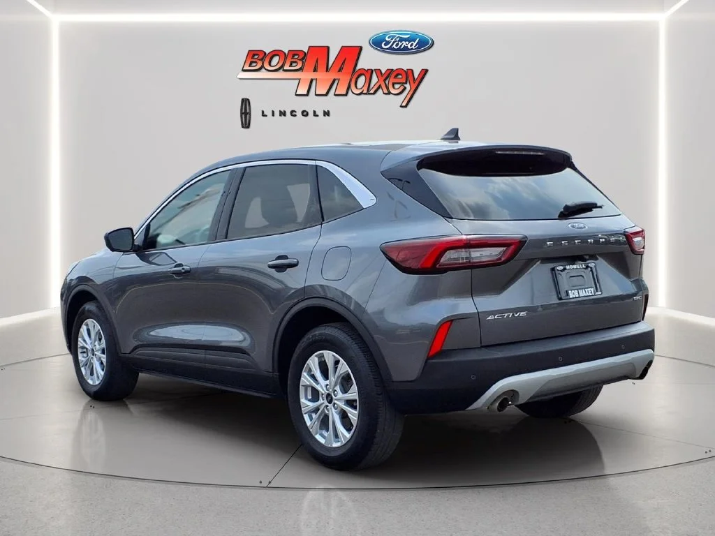 Used 2023 Gray Ford Active image 7