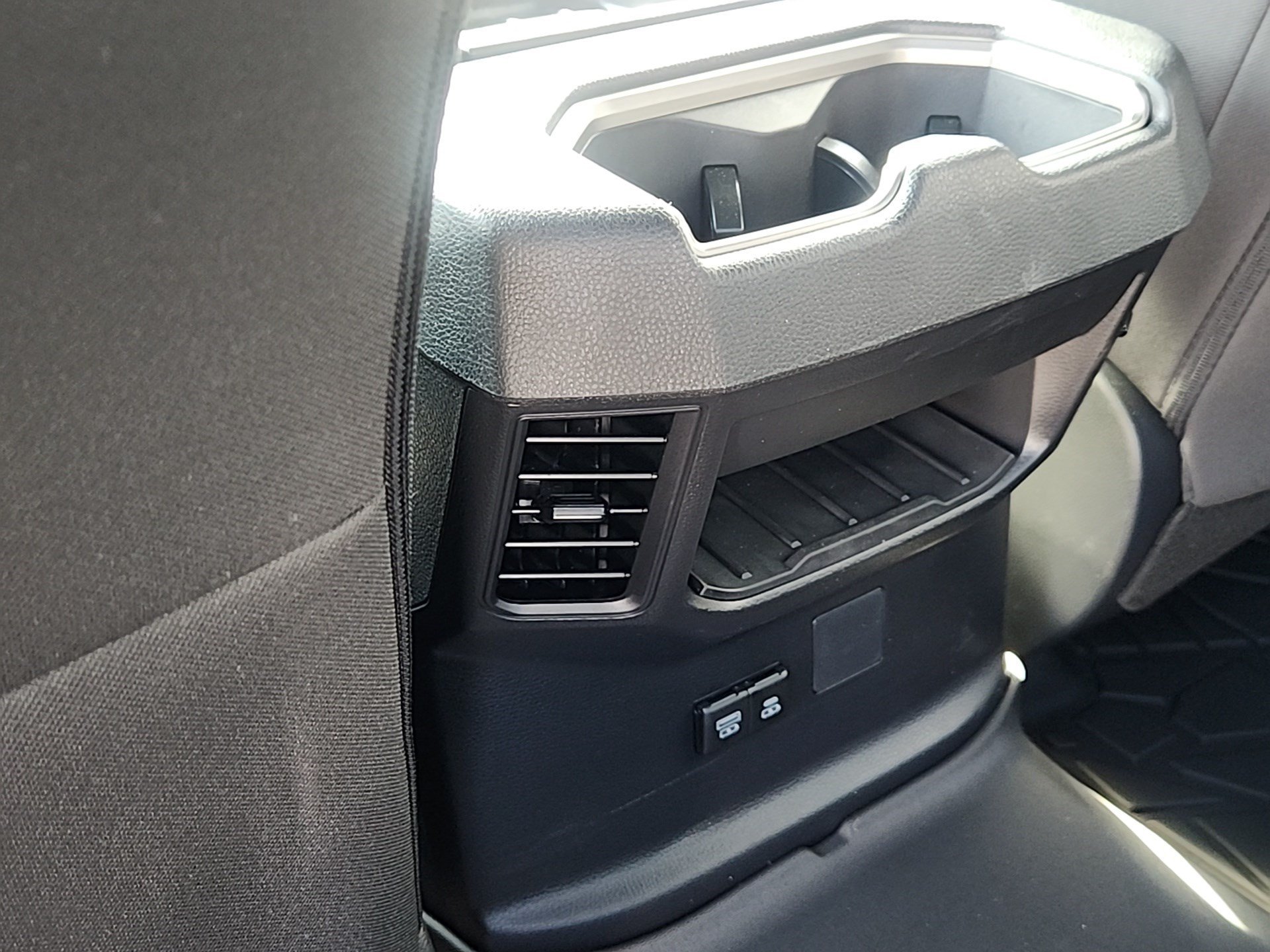 2026 Toyota Tundra SR5 - Photo 24