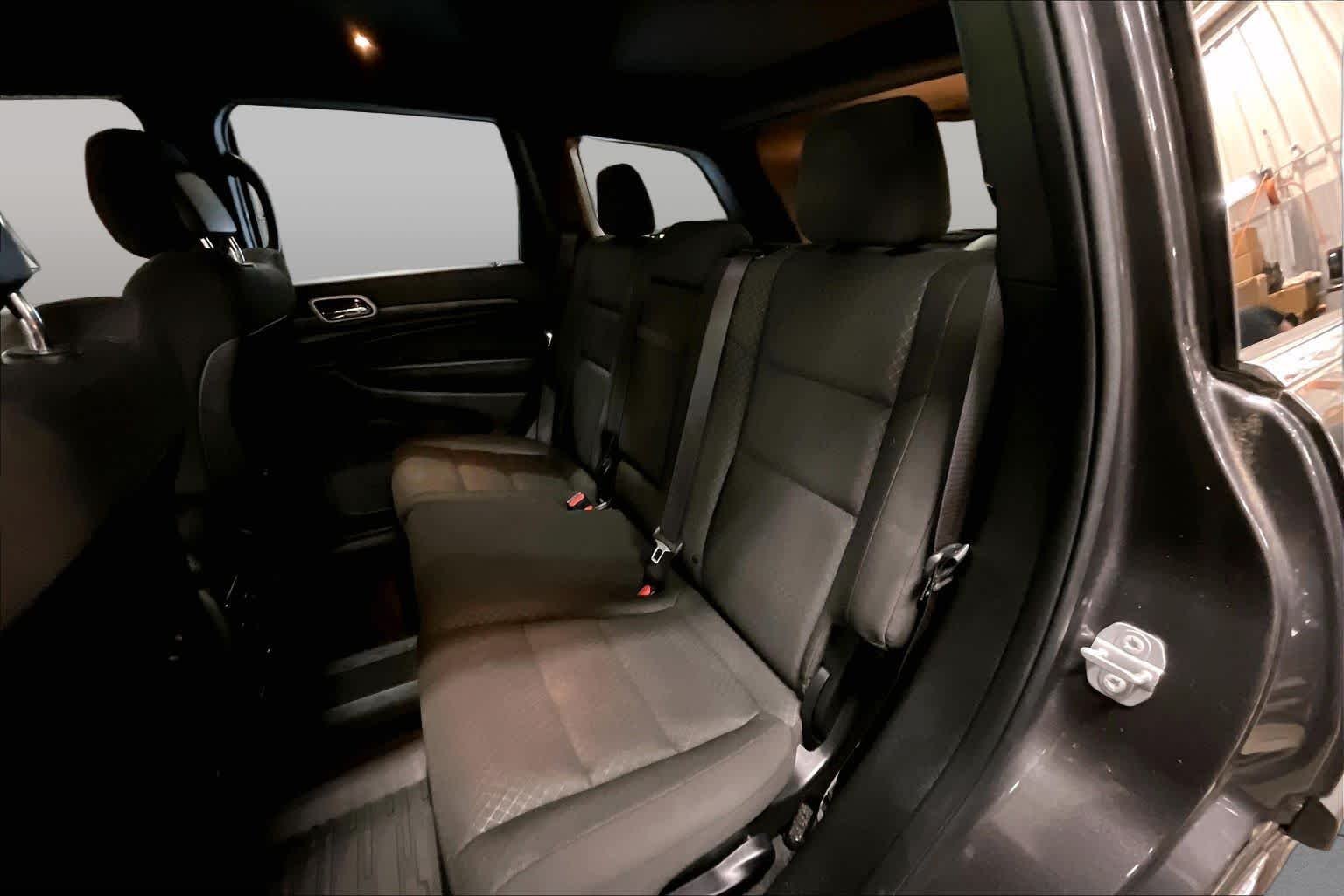 Used 2021 Granite Crystal Metallic Clearcoat Jeep Laredo E image 20