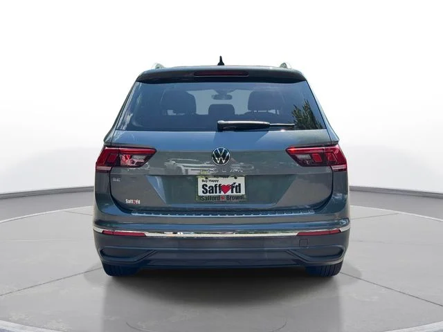 Used 2023 Gray Volkswagen 2.0T SE image 7