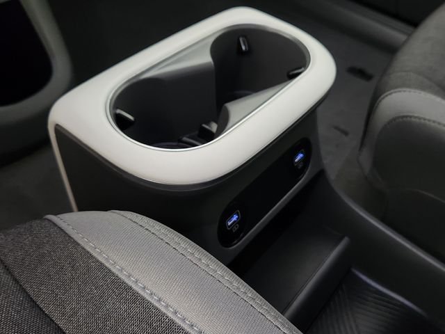 Used 2024 Black Hyundai SE image 29