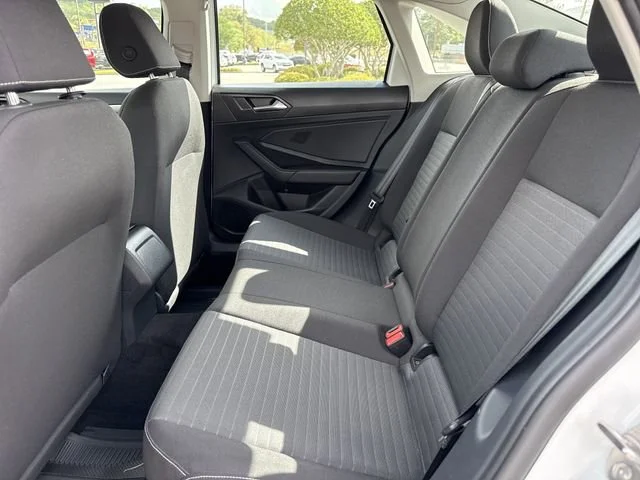 2024 Volkswagen Jetta S - Photo 10