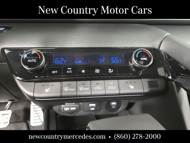 Used 2026 White Hyundai SEL Sport image 22