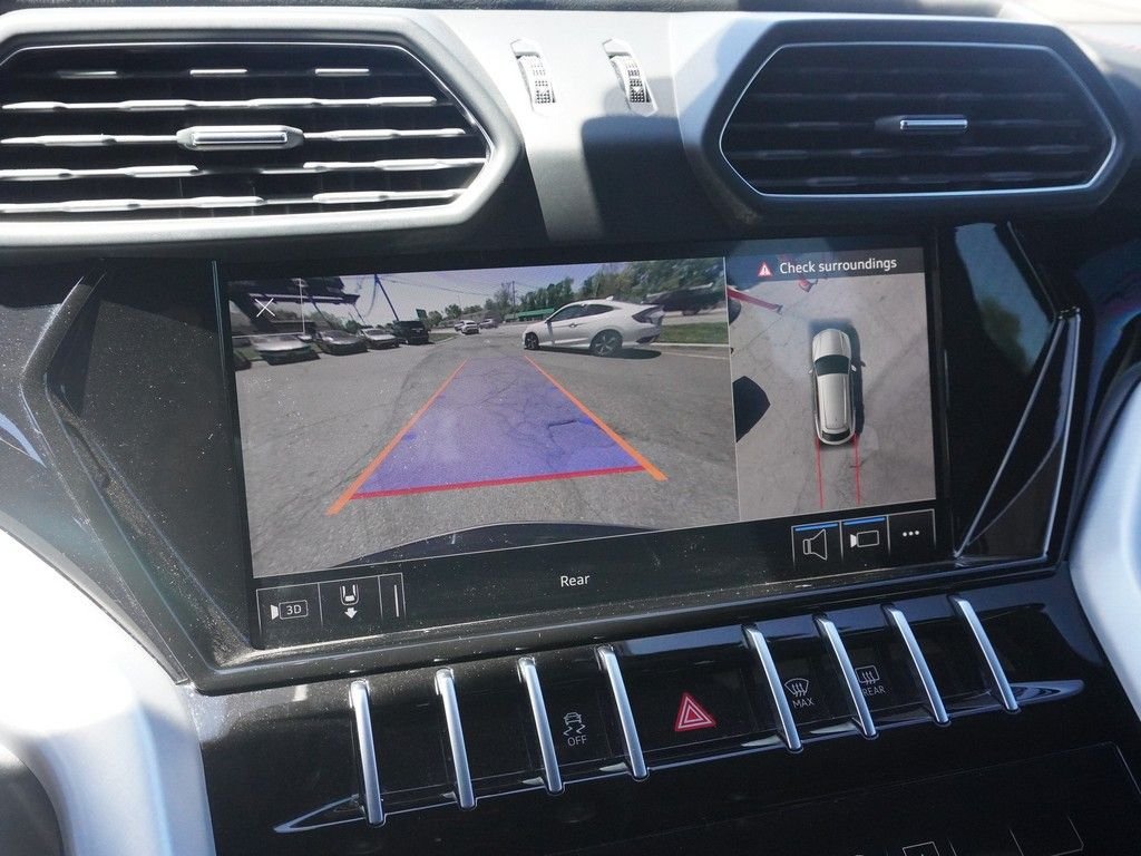 Used 2020 Black Lamborghini Base image 55