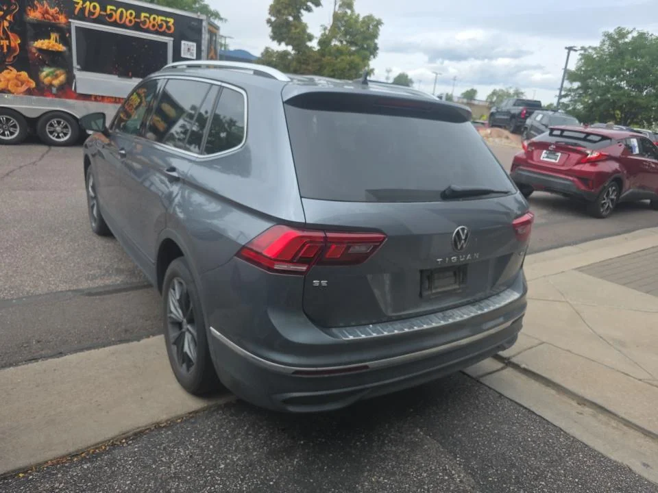 Used 2023 Platinum Gray Metallic Volkswagen SE image 19