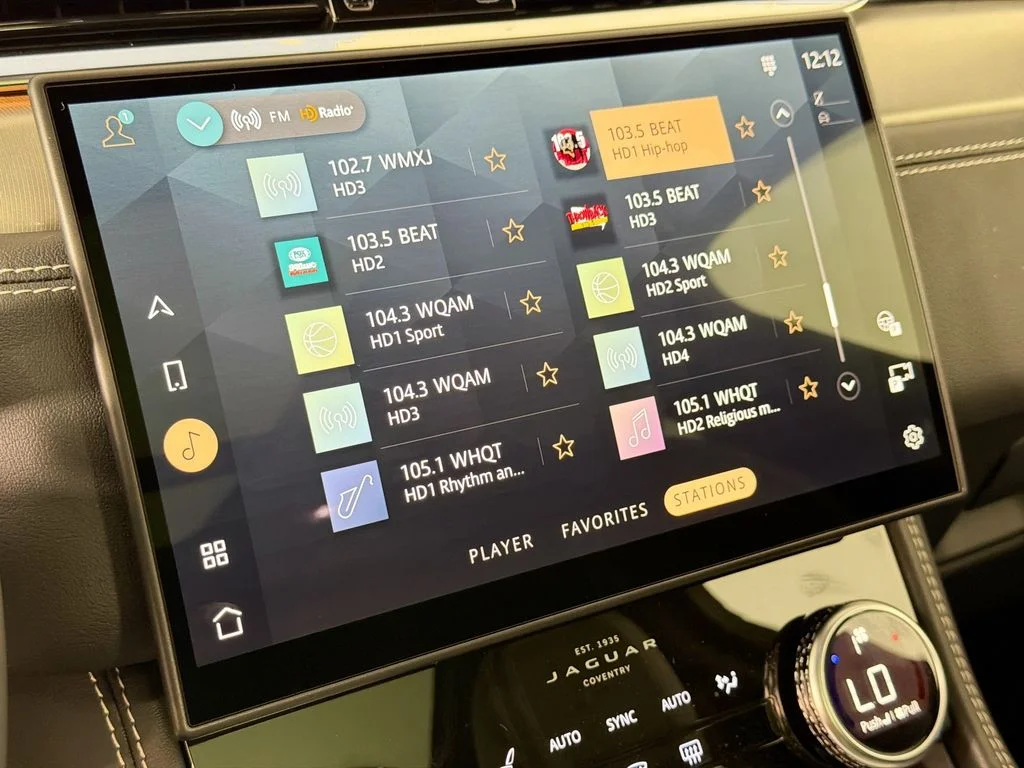 2026 Jaguar F-Pace R-Dynamic S - Photo 15